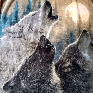 Wolf throw blanket